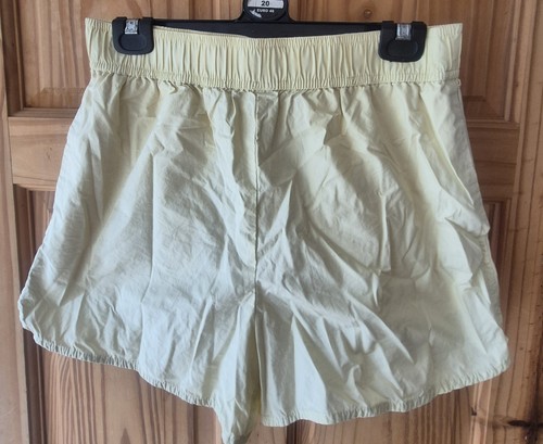 Shorts size s - shorts,