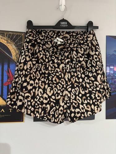 M shorts - h,