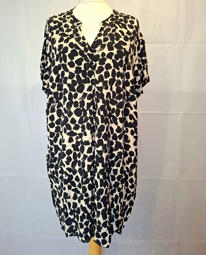 Animal print neck short - animal,