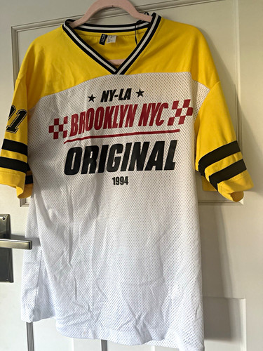 Yellow white graphic print - yellow,