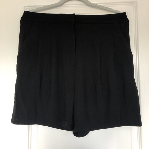 Black chino style shorts - h&m,