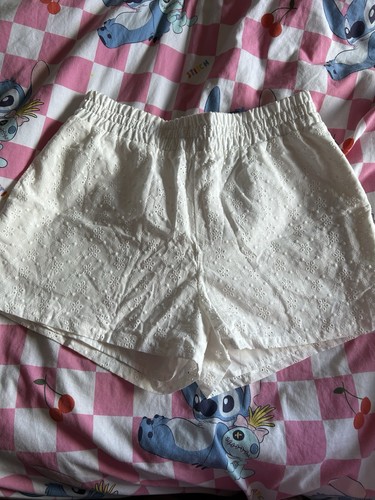White broderie anglaise - h&m,