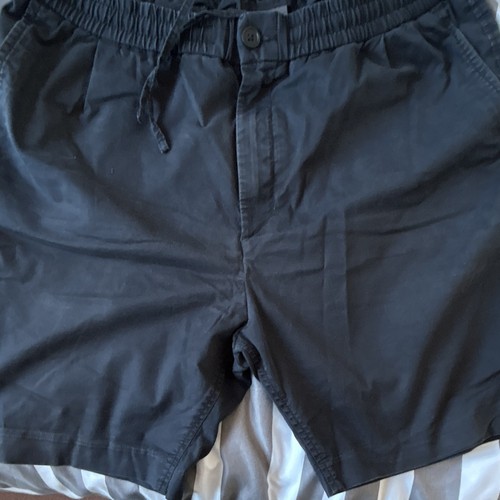 Men black shorts - h&m,