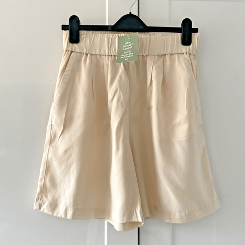 Bnwt ladies small 28 - bnwt, sz
